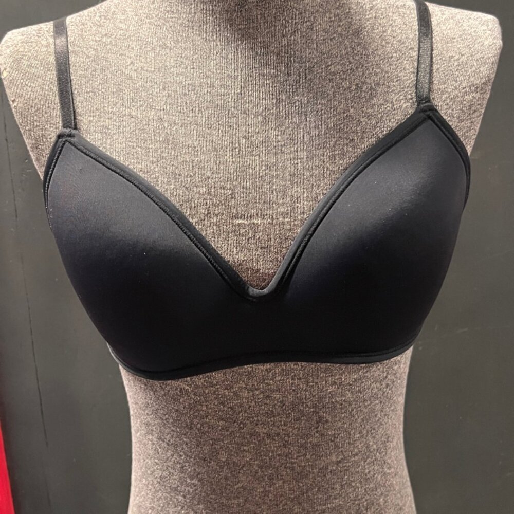Parisian Intimates‎ Women 36C Solid Black Wireless Adjustable Strap Relief Bra